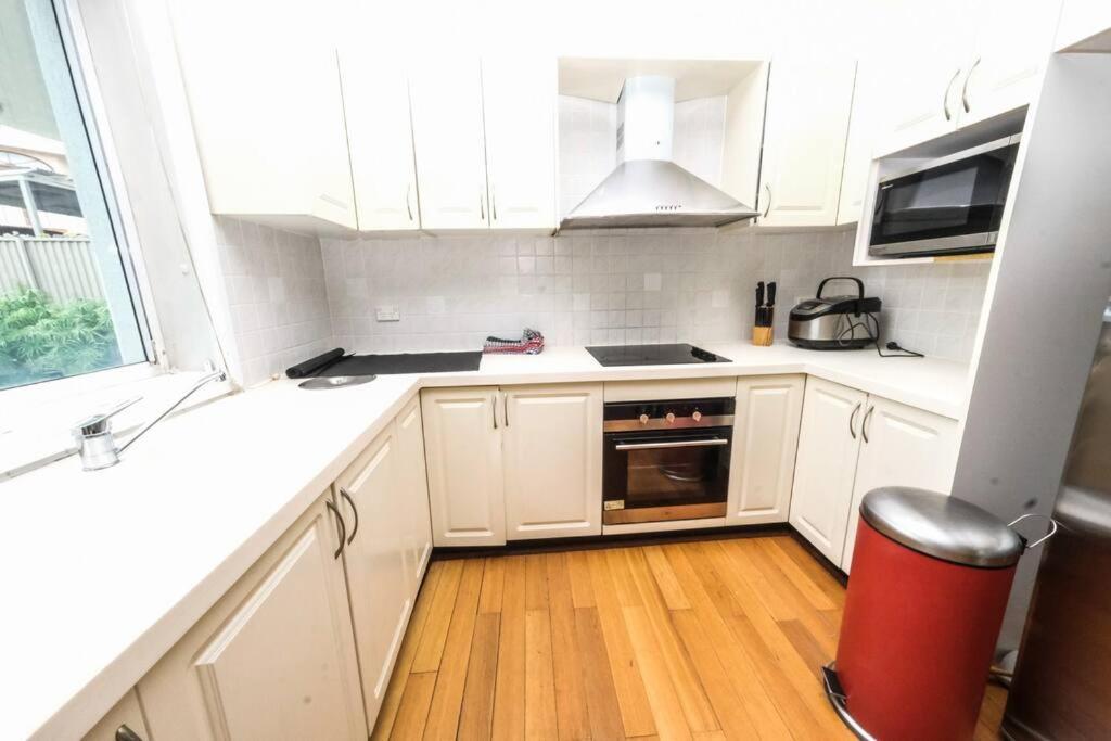 Five Dock Waterfront 2 Bed, Sleeps 6 Guests Sydney