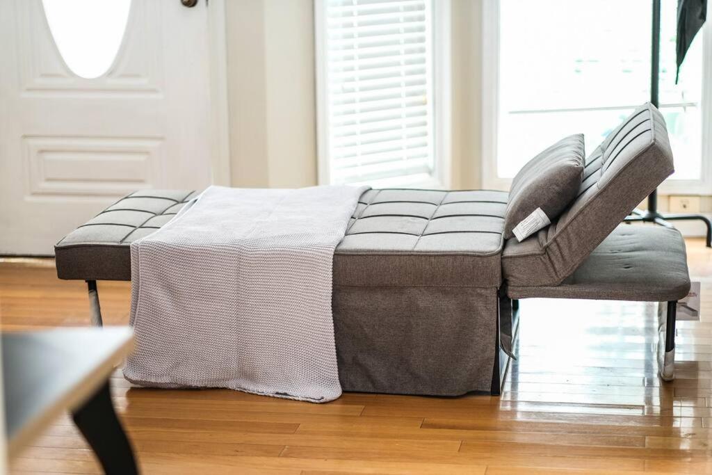 Five Dock Waterfront 2 Bed, Sleeps 6 Guests Sydney