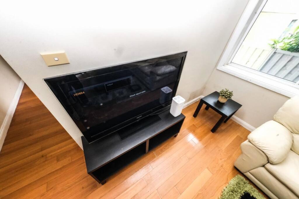 Five Dock Waterfront 2 Bed, Sleeps 6 Guests Sydney
